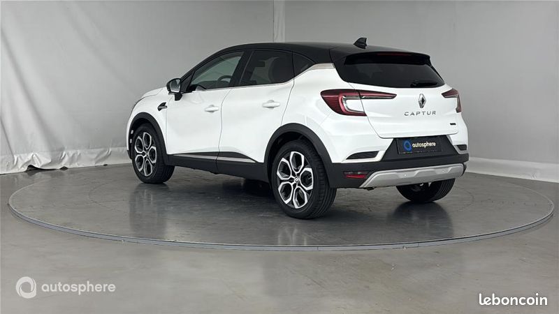Renault Captur 1.6 E-Tech hybride 145ch Techno (image 8)