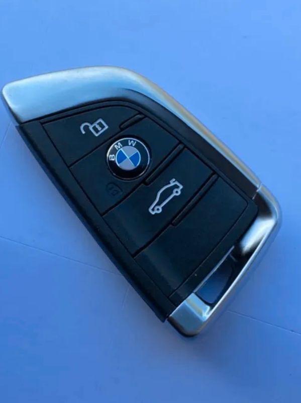 Coque de clé BMW en carbone véritable - Équipement auto