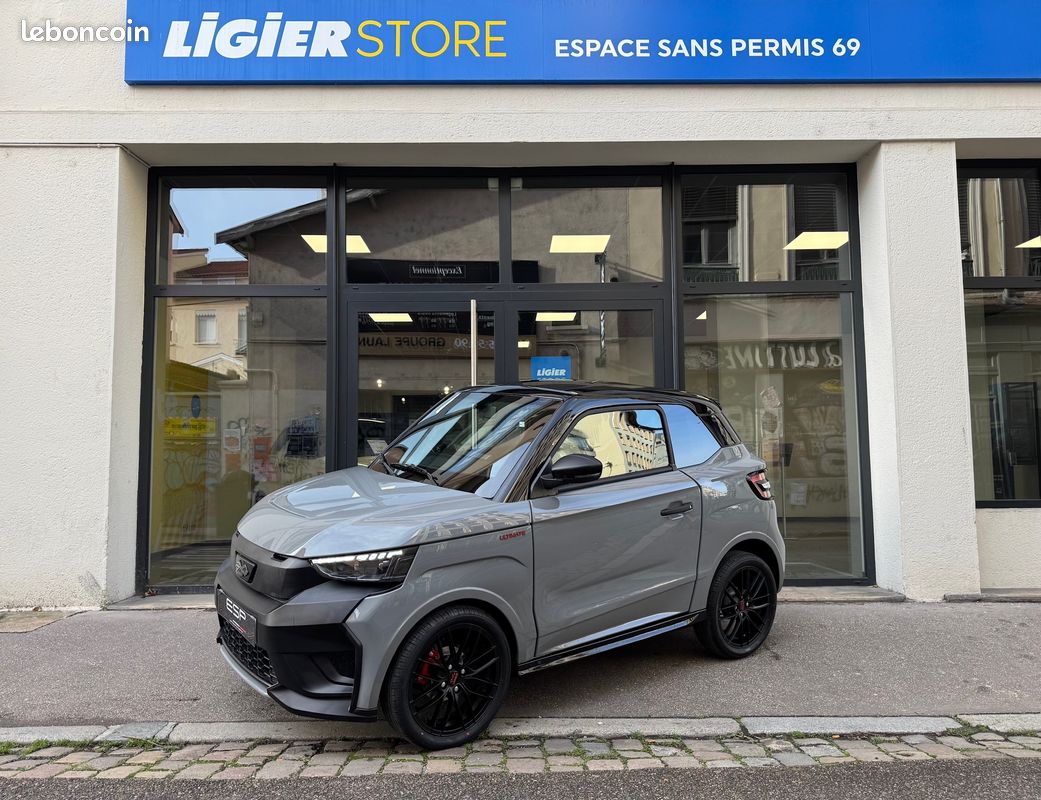 Voiture Sans Permis NOUVELLE LIGIER JS50 ULTIMATE à partir de 229/mois (image 1)