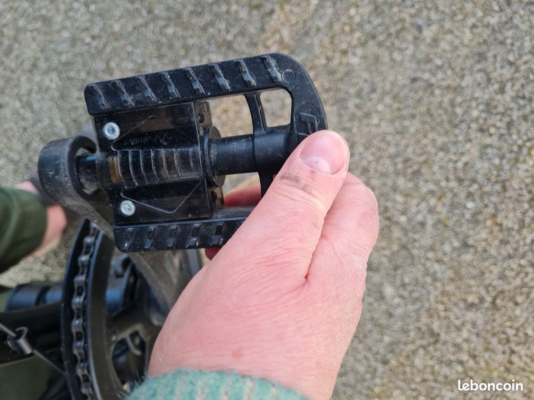 Vélo orus E2300 électrique et pliant NEUF, un porte bagage, 2 sacoches et pompe (image 16)