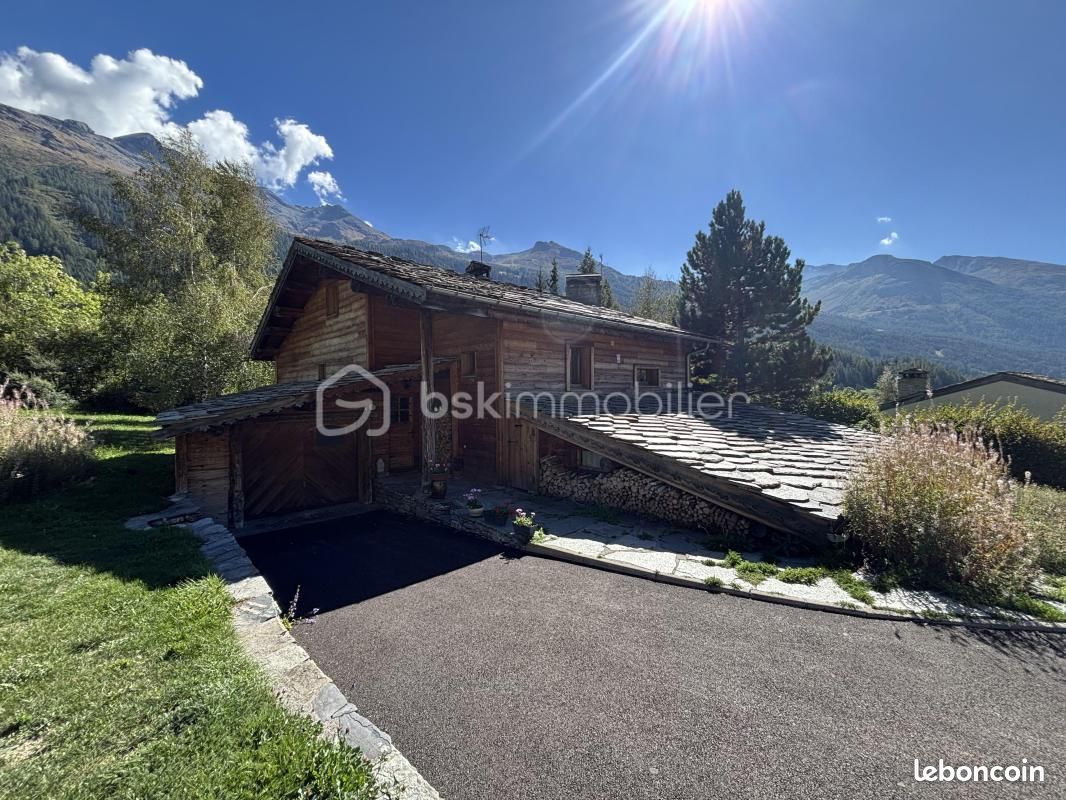 Maison 11 pièces 216 m² · à Val-Cenis · 216 m² · 1 160 000 €
