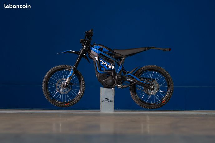 Sur-Ron Light Bee X 2025 – Moto électrique Tout-terrain Neuve, Cadre Alu, Couleur Noir
