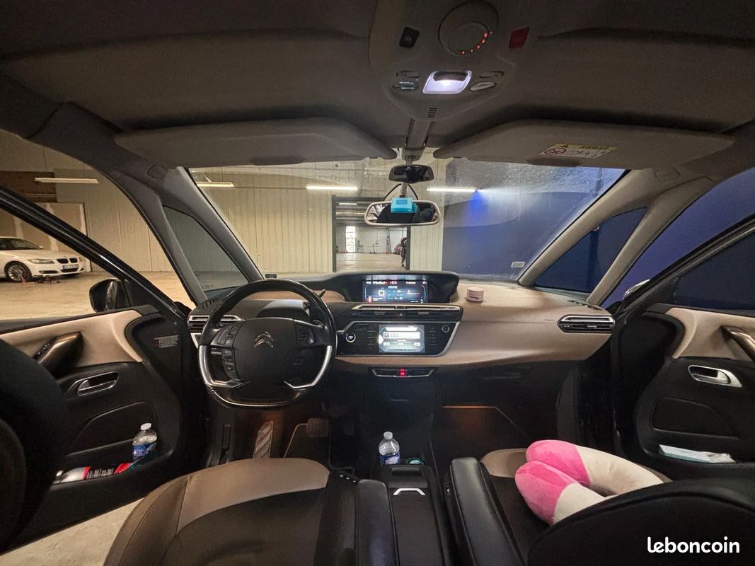 CITROEN C4 Picasso 1.6 D 115ch Exclusive - 164 000 km - siège chauffant/ventilé/massant - toit panoramique - boite auto - caméra 360 (image 15)