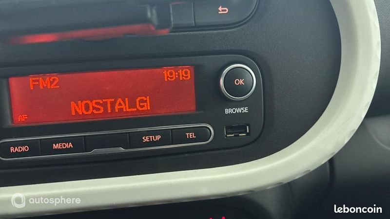 Renault Twingo 1.0 SCe 65ch Life - 20 (image 30)