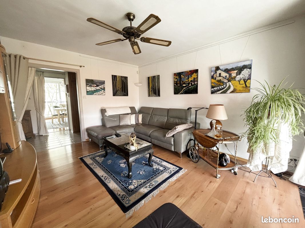 Appartement 3 pièces 77 m² · à Lingolsheim · 77 m² · 49 000 €