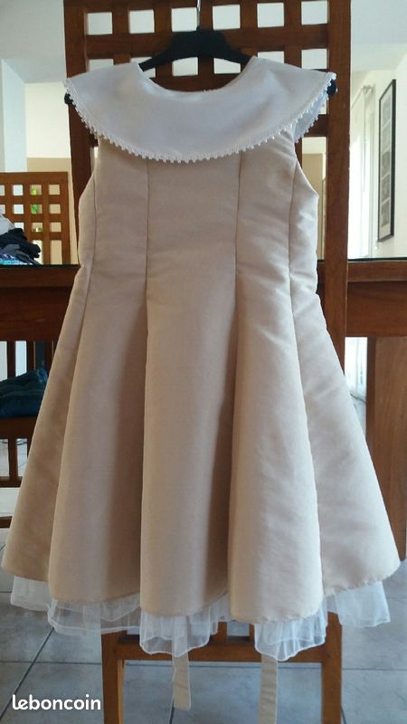 Robe cérémonie (image 3)