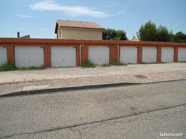Parking 12 m² · à Nyons · 12 m² · 101 €/mois