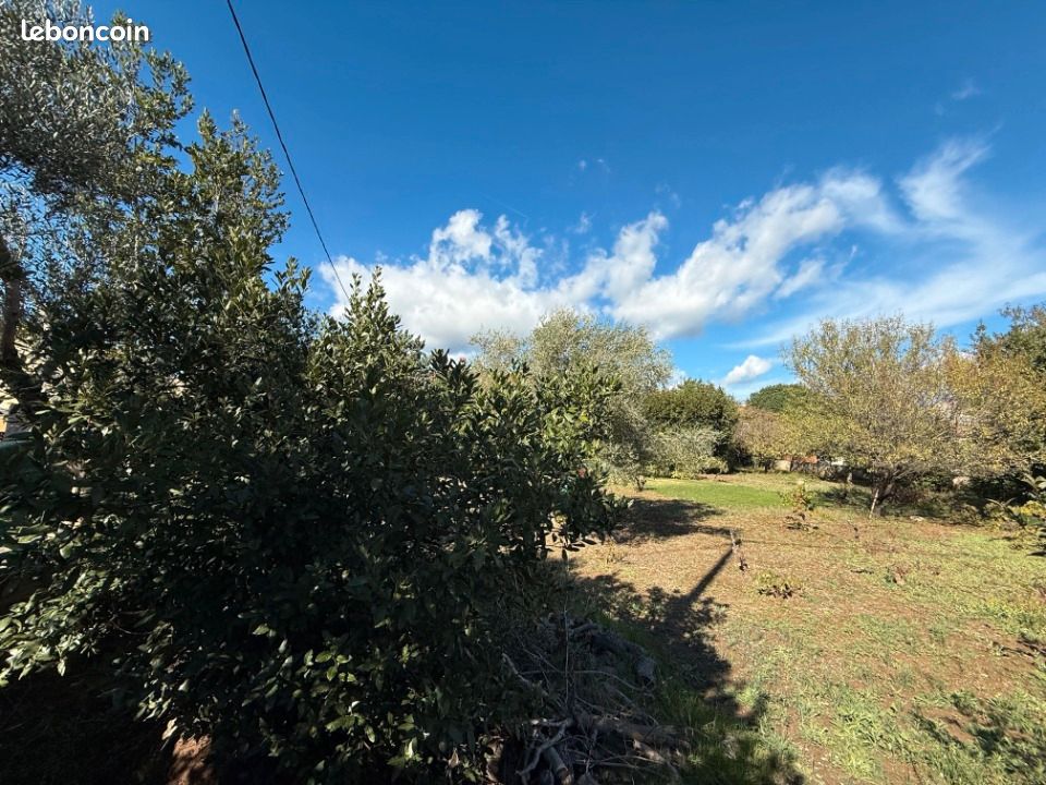 Terrain 502 m² La Crau