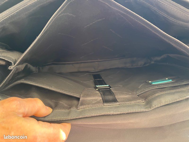 Vends cartable ordinateur adulte (image 4)