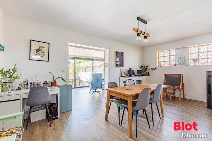 Maison 7 pièces 117 m² — 3