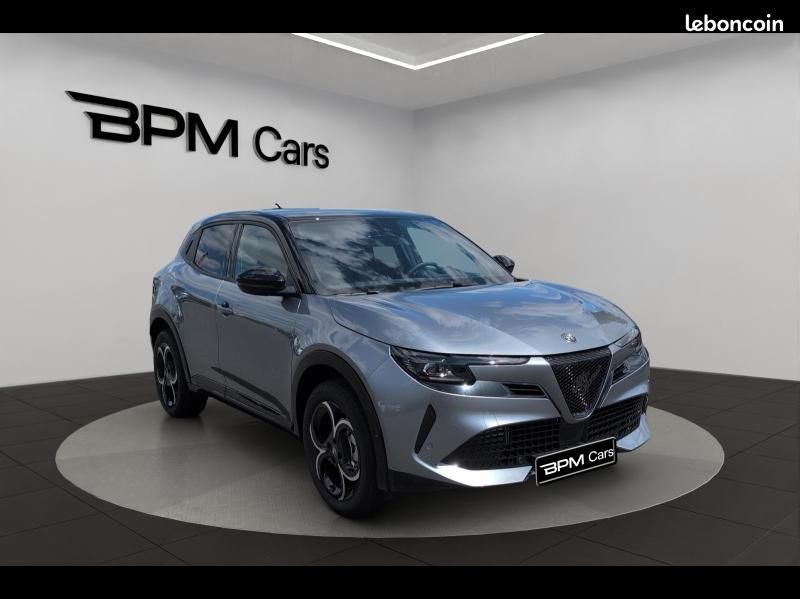 Alfa romeo Junior 1.2 Ibrida 136ch Premium DCT6 Q4 (image 3)