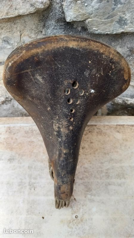 Selle moto ancienne (image 2)