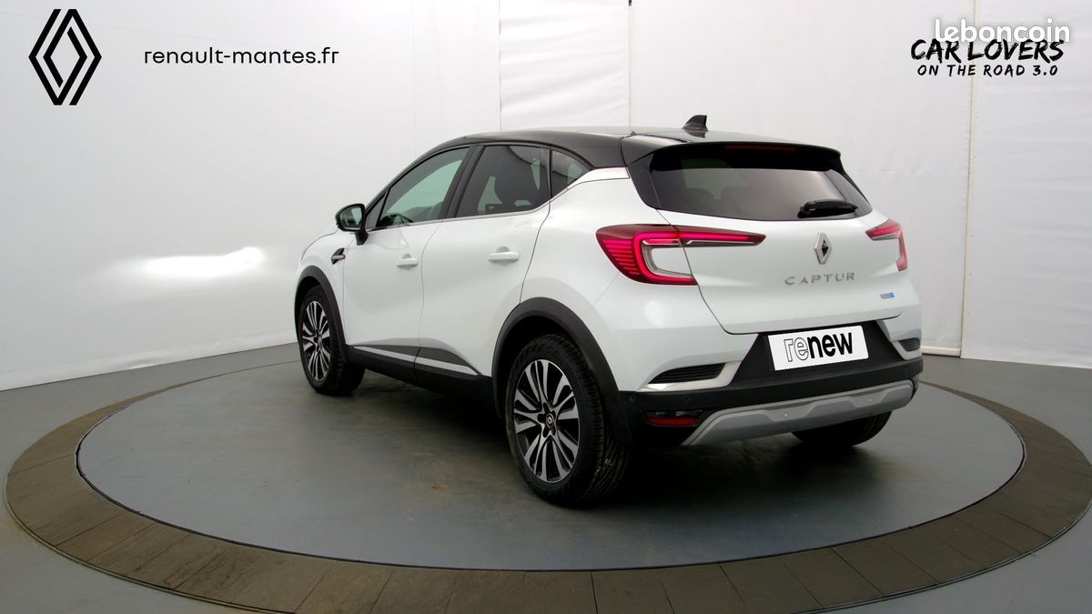 RENAULT Captur E-Tech 145 - 21B Initiale Paris (image 17)