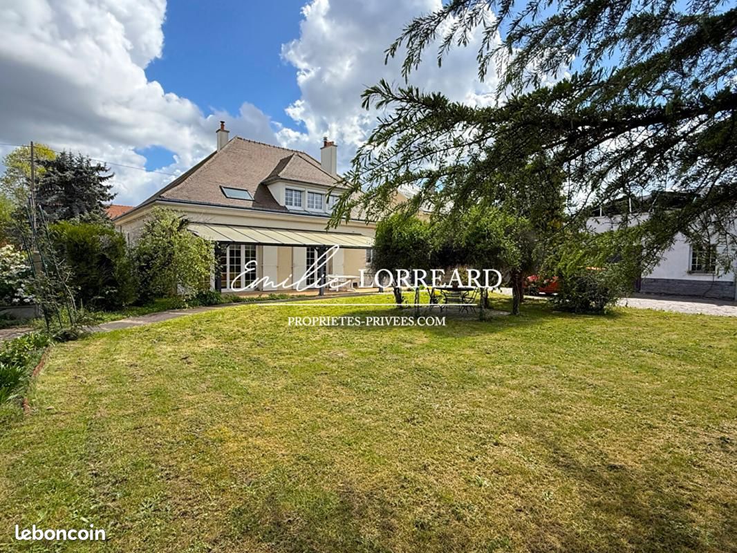 Maison 8 pièces 226 m² · à Le Mans · 226 m² · 499 900 €