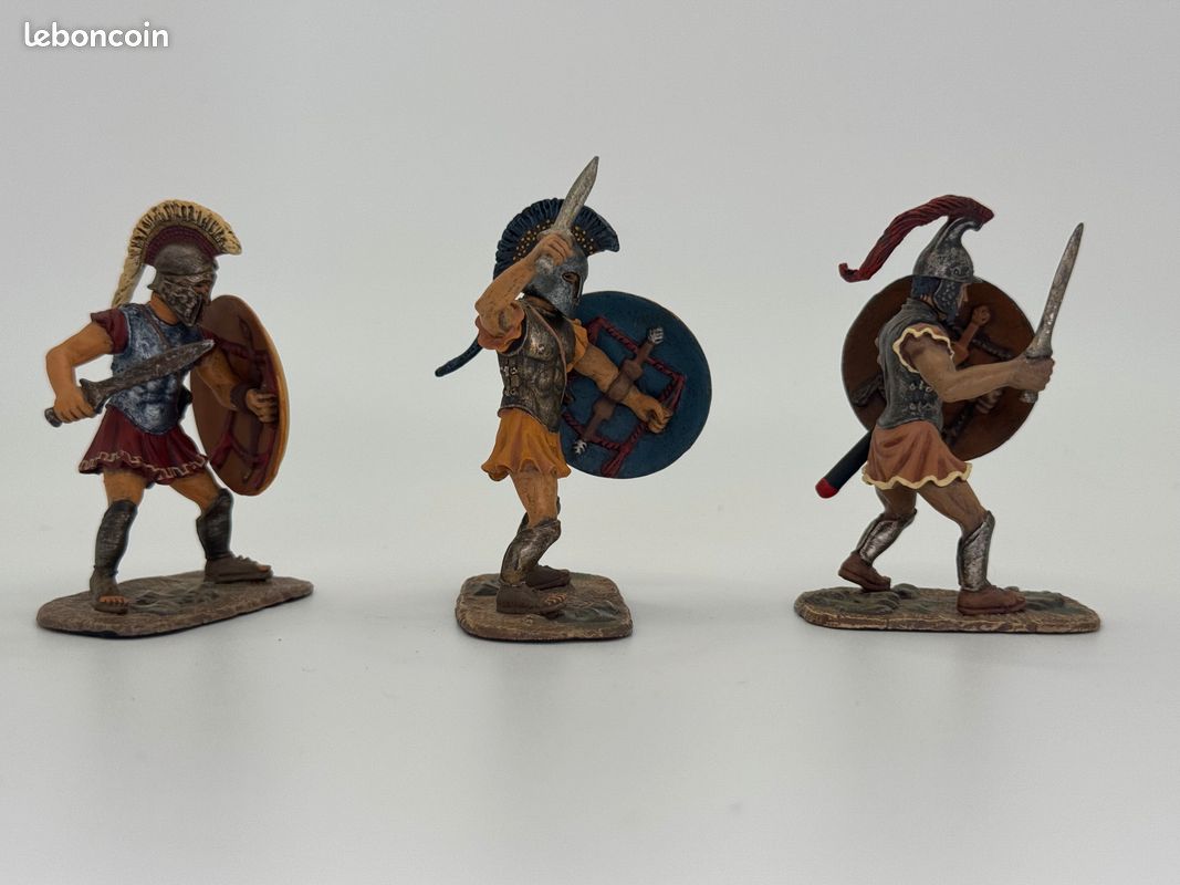 Trois Anciens Guerriers Grecs Avec Des Lances, Des Boucliers Et Des