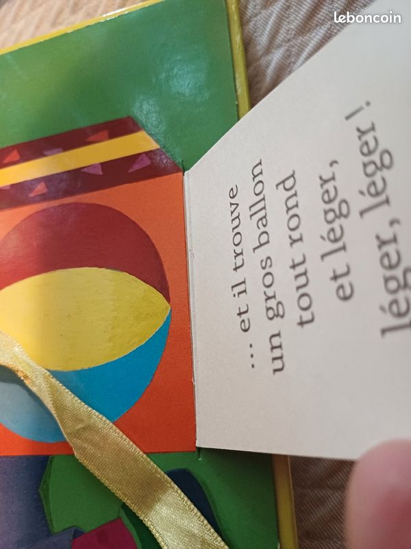 Livre du toucher petit ours brun (image 6)