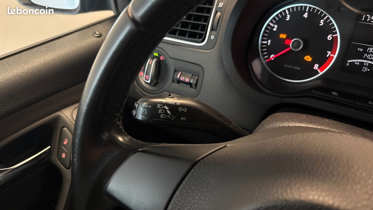 VOLKSWAGEN POLO 1.4 85 SPORT LINe (image 13)
