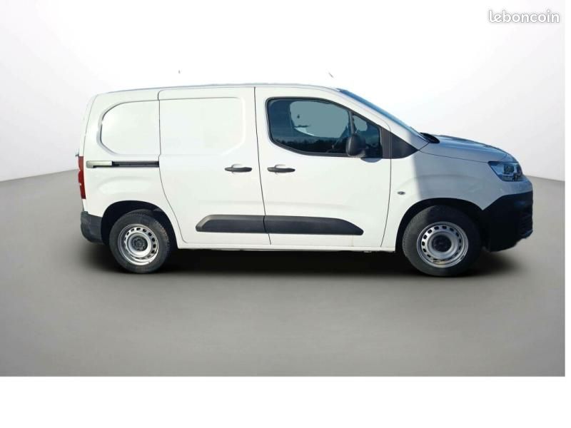 Citroen Berlingo Van M 650kg BlueHDi 100ch S&S Cabine Extenso 3 places Pack Driver Connect (image 7)