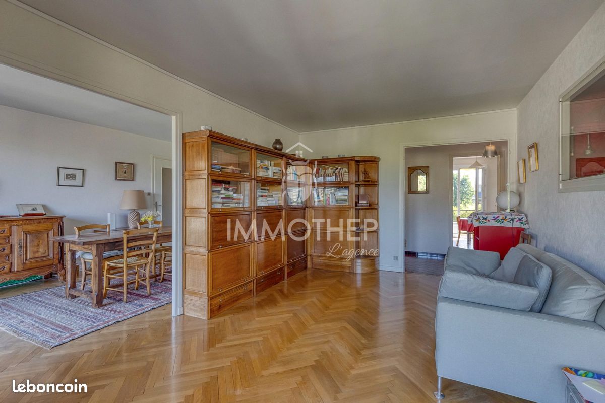 Appartement 5 pièces 105 m² · à Meylan · 105 m² · 335 000 €