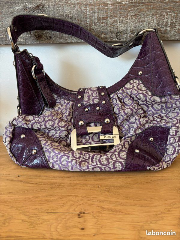 Sac Bandoulière Violet Guess - Taille Medium, Neuf Avec étiquettes