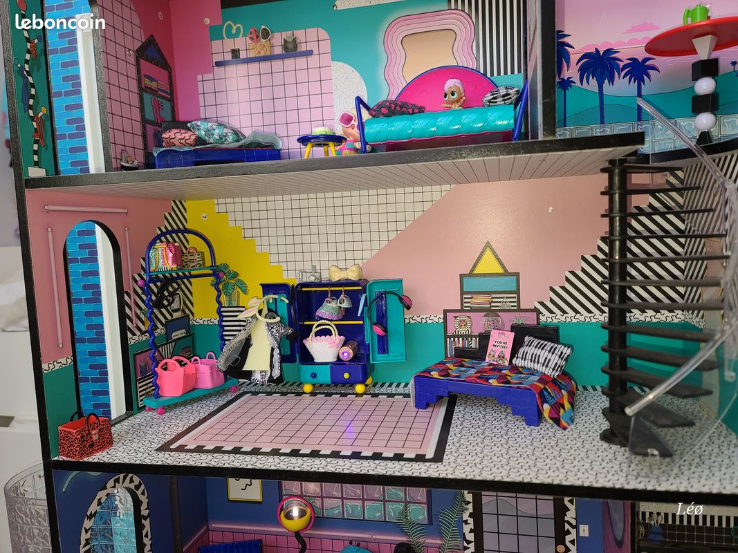 Lot Maison + Camping Car +Poupée "LOL Omg"+Coloriage (image 3)