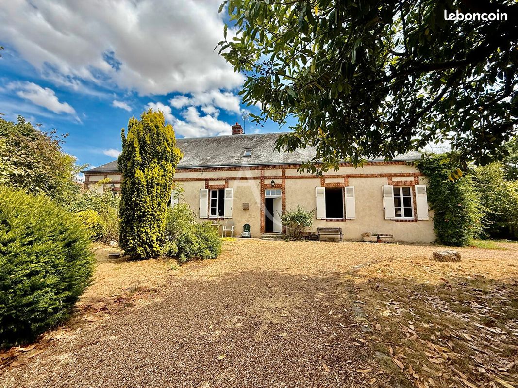 Maison 9 pièces 183 m² · à Fontaine-la-Guyon · 183 m² · 291 200 €