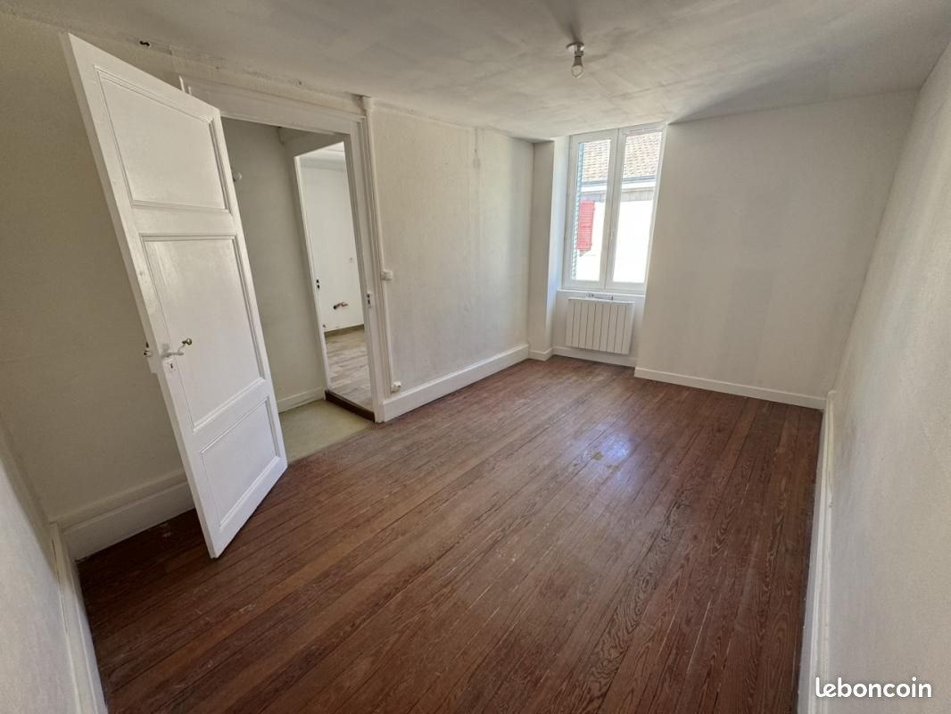 Appartement 1 pièce 21 m² · à Lagnieu · 21 m² · 83 000 €