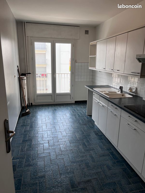 Appartement 3 pièces 70 m² · à Saint-Étienne · 70 m² · 740 €/mois