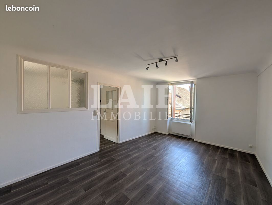 Appartement 2 pièces 39 m² · à Fresnay-sur-Sarthe · 39 m² · 360 €