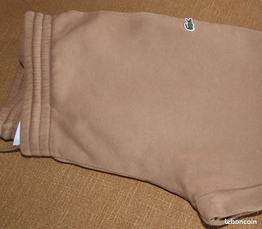 Pantalon survêtement Lacoste (image 3)