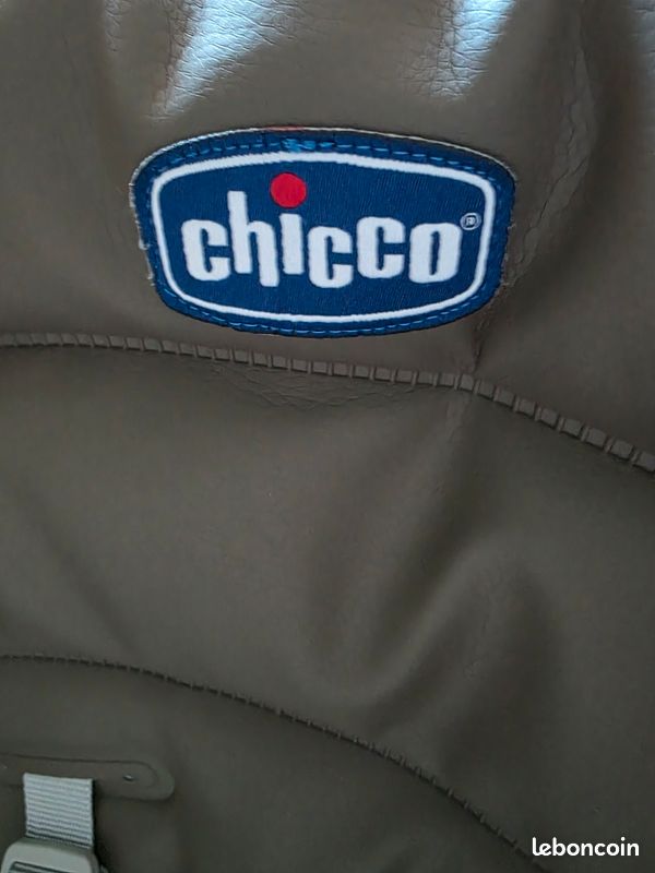 Chaise haute poly magic CHICCO (image 8)