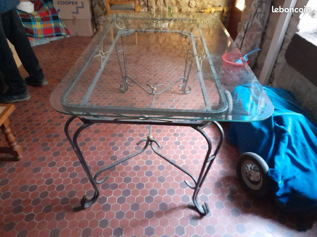 Table de salle a manger en fer forgé (image 3)