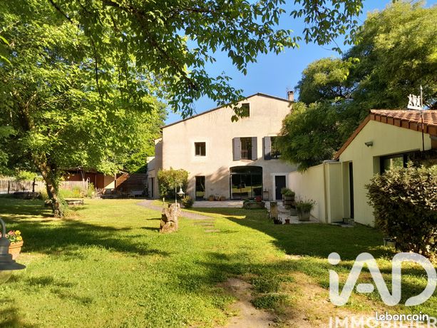 Propriété 12 pièces 281 m²