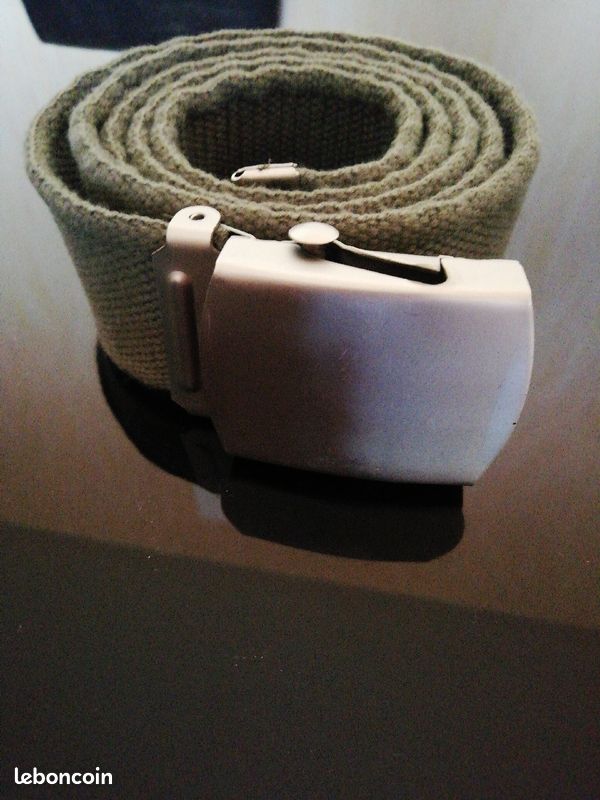 Ceinture jamais été porté (image 1)