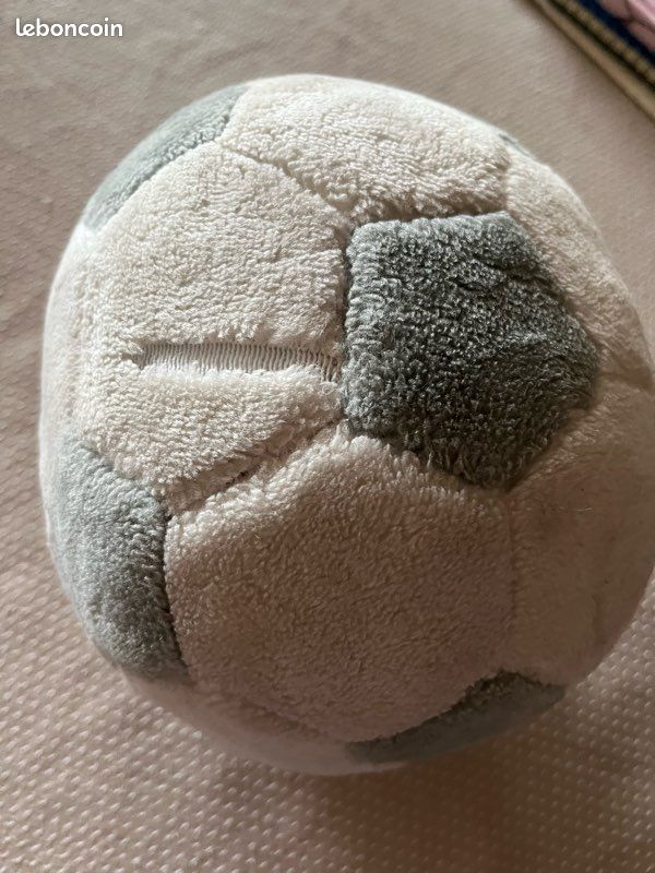 Ballon foot peluche (image 2)