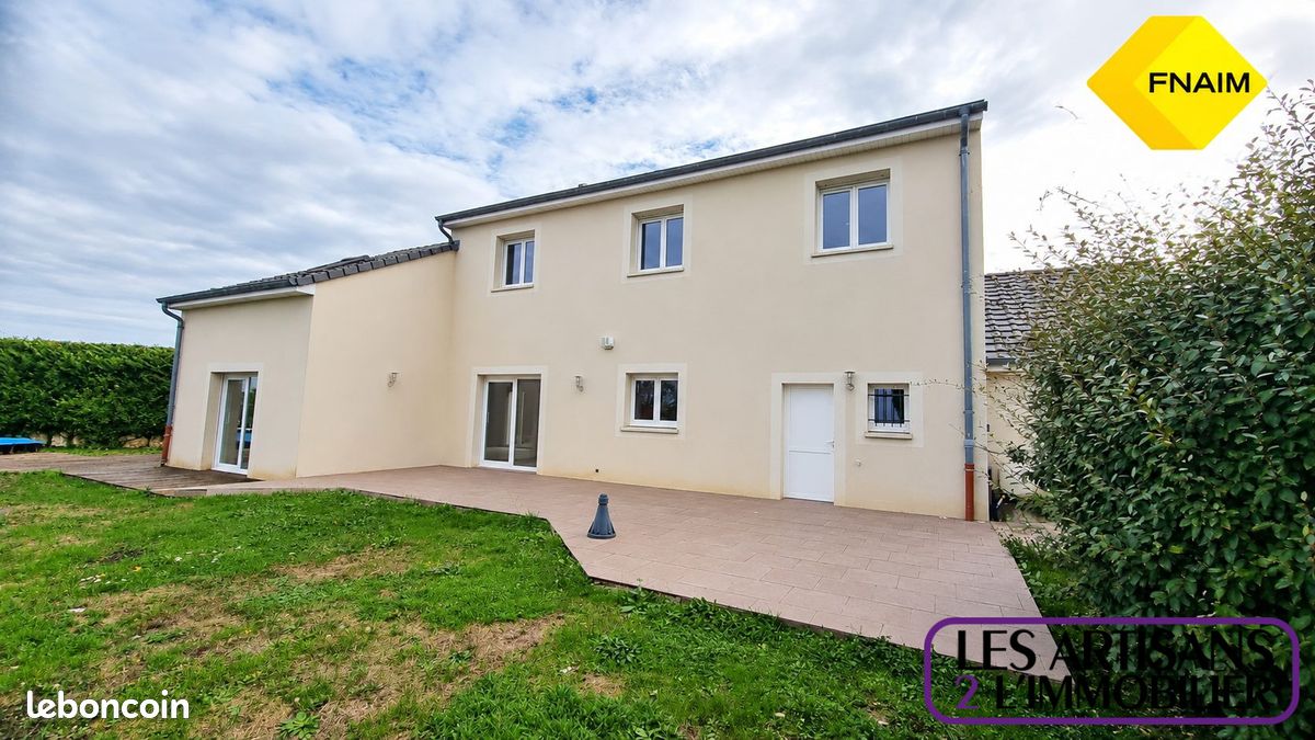Maison 8 pièces 214 m² · à Pournoy-la-Grasse · 214 m² · 460 000 €