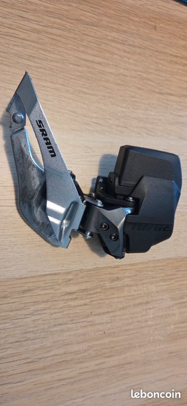 Dérailleur Arrière SRAM Rival AXS D1 12 Vitesses - Version Avec Batterie - Neuf (emballage Ouvert) - Pour Gravel