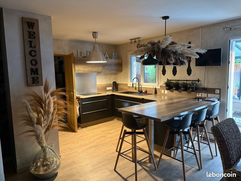 Maison 6 pièces 110 m² · à Lauris · 110 m² · 475 000 €