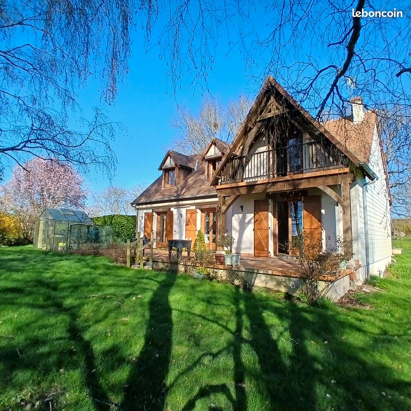 Maison 6 pièces 136 m² · à Lunay · 136 m² · 235 000 €
