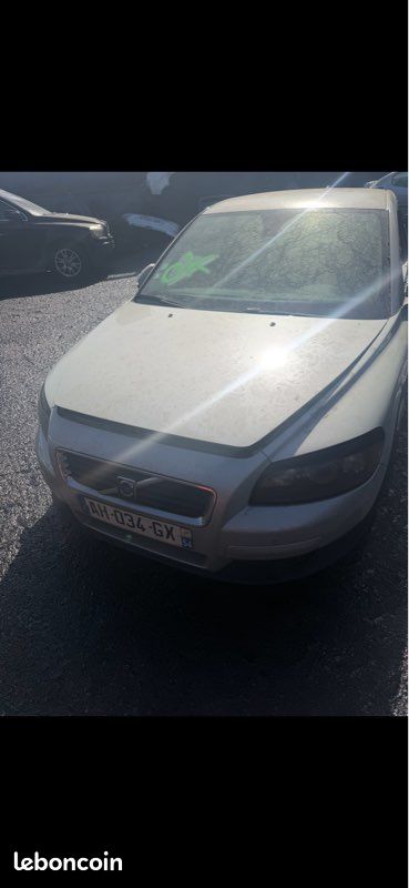 Volvo C30 1.6 TD 16v 110 cv (image 4)