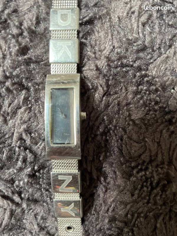 Montre DKNY Pour Femme - Longueur 17 Cm - Occasion Bon état - Parfaite Pour Un Style Quotidien