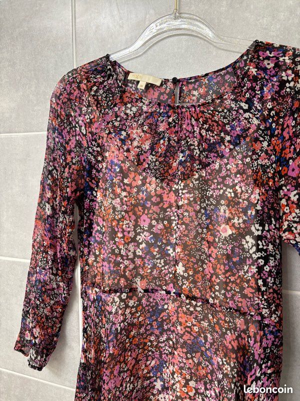 Robe Maje En Soie Noire - Taille 36, Style Mini, Fermeture éclair, Neuve Sans étiquettes