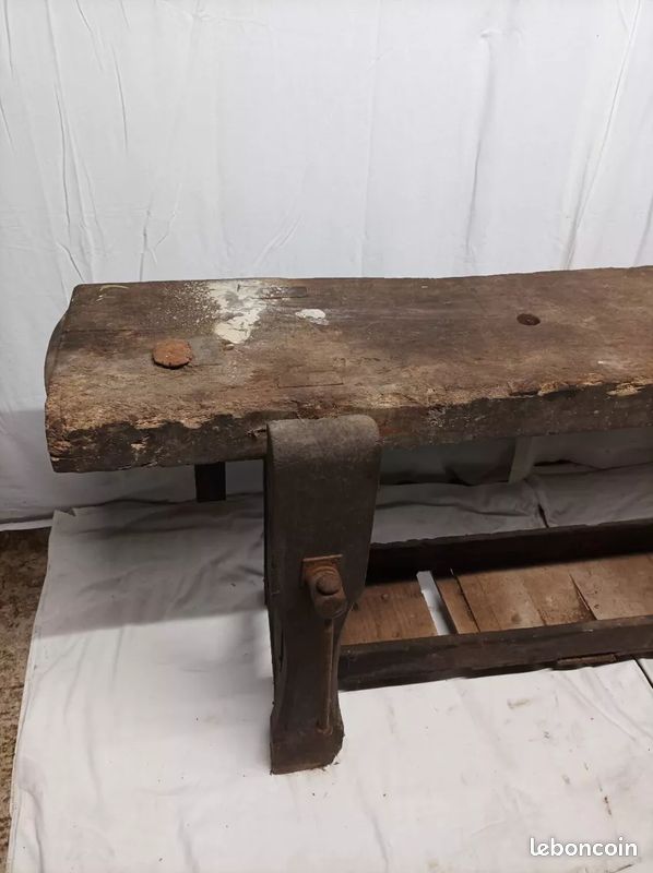 Ancien établi en bois (image 2)