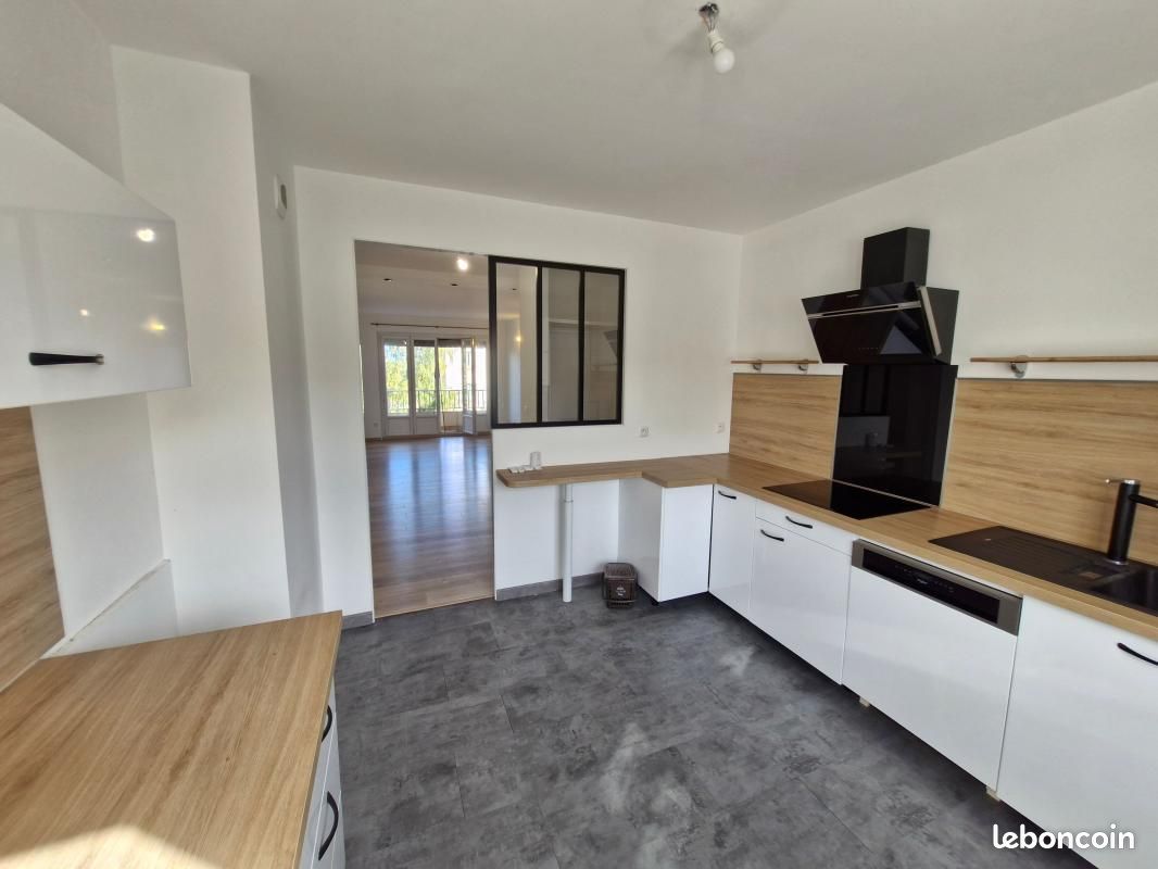Appartement 3 pièces 66 m² · à Saint-Genis-Laval · 66 m² · 1 195 €/mois