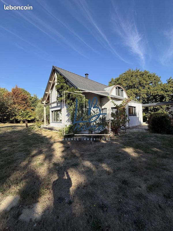 Maison 8 pièces 253 m² · à Saint-Molf · 253 m² · 645 000 €