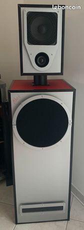 Enceinte colonne Davis Acoustics Ariane 5 Noyer vendue à l'unité
