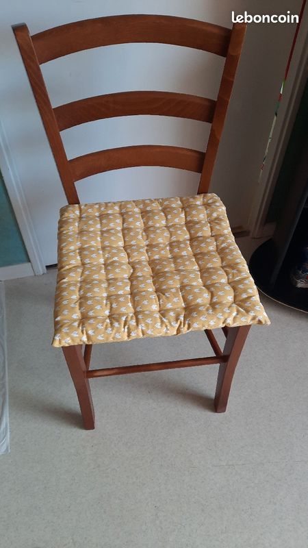 Chaise en bois (image 4)