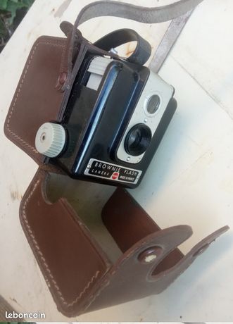 Lot Kodak Brownie Flash Camera – Avec Flash, étui Cuir Et Boîtes D'origine