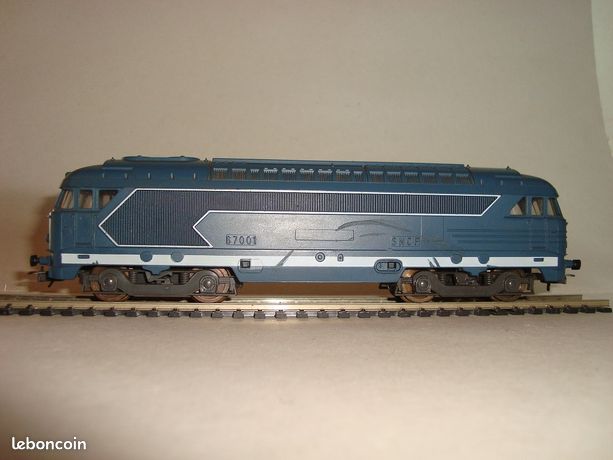 Locomotive BB 67001 Lima HO - Modélisme