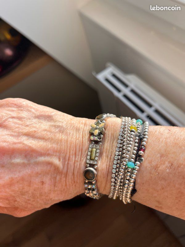 Petit bracelet métal argenté émail et strass (image 5)